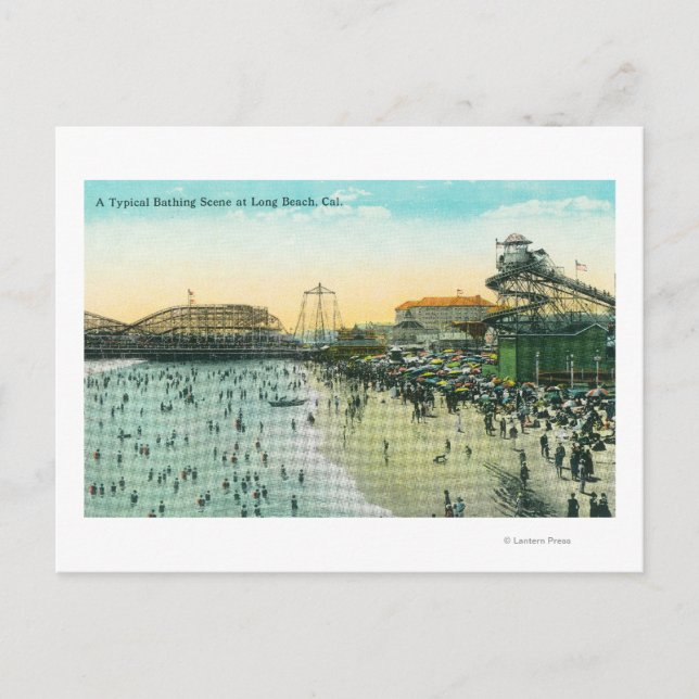 Cartão Postal Uma cena típica de banho na praia (Frente)