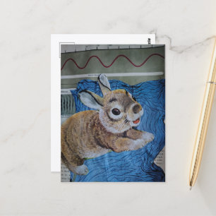 Cartão Postal Uma colagem de um coelho bebê