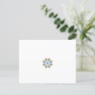 Cartão Postal uma flor azul e marrom com um centro vermelho