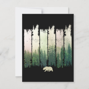 Cartão Postal Urso na paisagem florestal