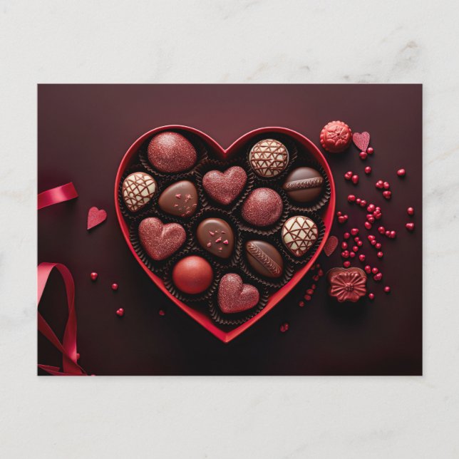 Cartão Postal valentine`s day chocolates in a heart shaped box (Frente)