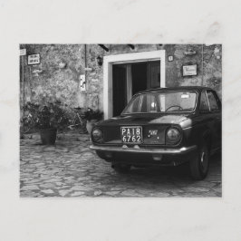 Cartão Postal Veículo Vintage FIAT em Itália em monocromo
