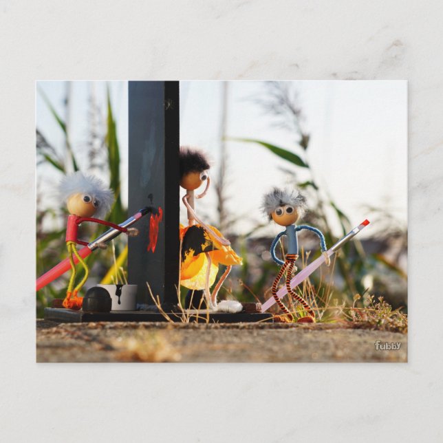 Cartão Postal Verliefd fubby poppetje dat hart heeft geschilderd (Frente)