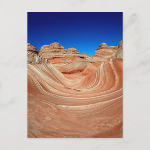 Cartão Postal Vermelho, bege e listras amarelas ao vento e