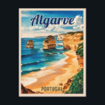 Cartão Postal Viagens vintage Algarve Portugal costeiro costeiro<br><div class="desc">Entra na era do ouro com este cartão-postal inspirado no vintage que celebra Algarve,  Portugal. Apresentando penhascos com beija-sol e águas turquesas,  esta peça captura o charme e a aventura da região.</div>