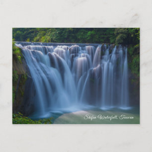 Cartão Postal Viajante de Taiwan visitando cachoeira de Shifen