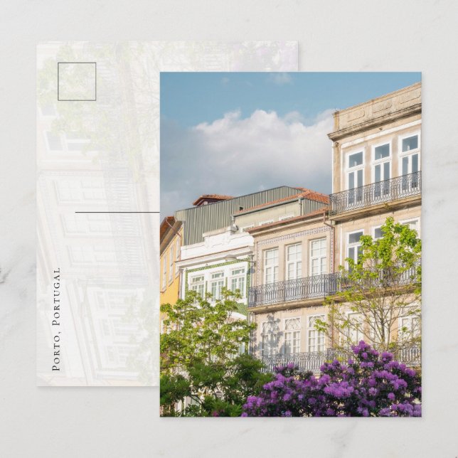 Cartão Postal Vibrant spring building in Porto Postcard (Frente/Verso)