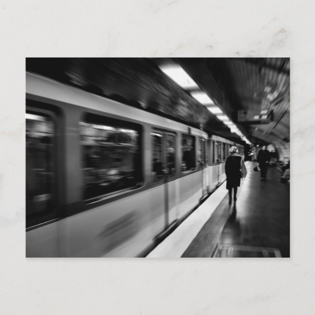 Cartão Postal Vida parisiense moderna e urbana (Frente)