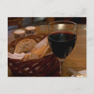 Cartão Postal Vinho Vermelho Num Restaurante Italiano