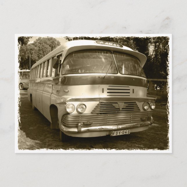 Cartão Postal Vintage Bus at Malta (Frente)