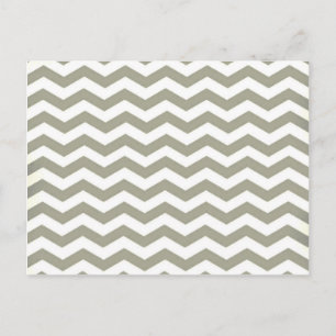 Cartão Postal Vintage Cinza White Chevron. Padrão Zigzag