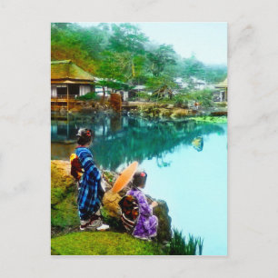 Cartão Postal Vintage Geisha by Pond in Hikone Park Japonês