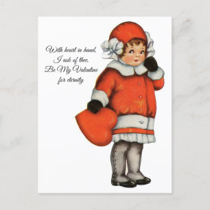 Cartão Postal Vintage Little Girl Heart in Hand Namorados