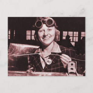 Cartão Postal Vintage Retro Women Rosie the Riveter's Sister