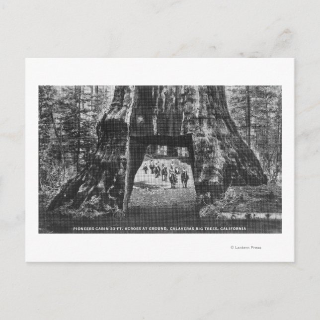 Cartão Postal Visão dos Pioneiros Cabin, Homens em Horseback (Frente)