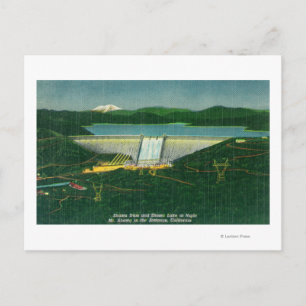 Cartão Postal Vista aérea da barragem de Shasta, lago, montanha 