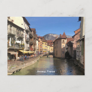 Cartão Postal Vista atraente do rio de Annecy, França em um
