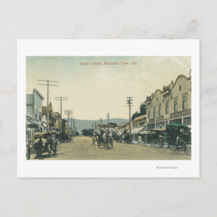 Cartão Postal Vista de Carruagems de Cavalo na Rua Castro