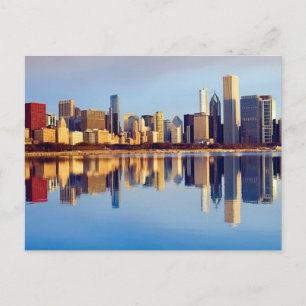 Cartão Postal Vista do horizonte de Chicago com reflexão