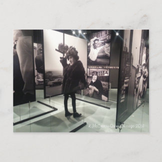 Cartão Postal Vivian Maier mostra foto de K. McCrobie-Quinn