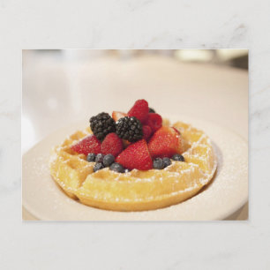 Cartão Postal Waffle de fruta fresca
