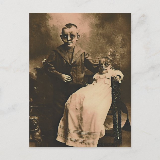 Cartão Postal Zombie Siblings (Frente)