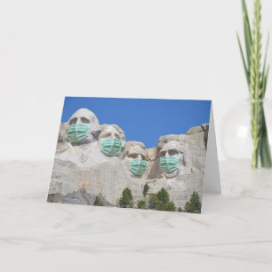 Cartão Presidentes do Mt. Rushmore vestindo Máscaras