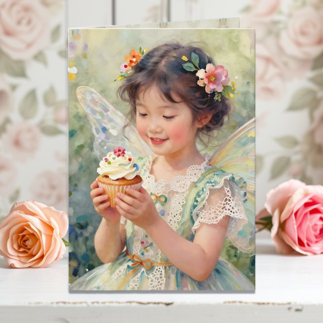 Cartão Pretty Little Fairy Girl with Cupcake Birthday (Criador carregado)