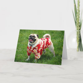 Cartão Pug do feliz aniversario em uma camisa havaiana