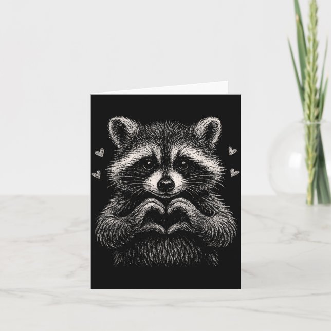 Cartão Raccoon Valentines Day Funny Feral Raccoon Love He (Frente)