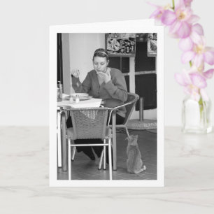 Cartão Rapariga com Retrato de Gato