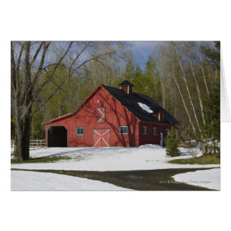 Cartão Red Barn No Inverno