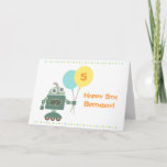 Cartão Robô bonito com balões, feliz aniversario dos<br><div class="desc">Envie seus desejos do aniversário ao menino do aniversário com este cartão bonito do cumprimento que tem uns desenhos animados de um robô verde feliz nas rodas. O robô está aferrando-se aos balões azuis e amarelos. Teste padrão de pontos para decorações da beira. Design colorido e adorável para os miúdos...</div>