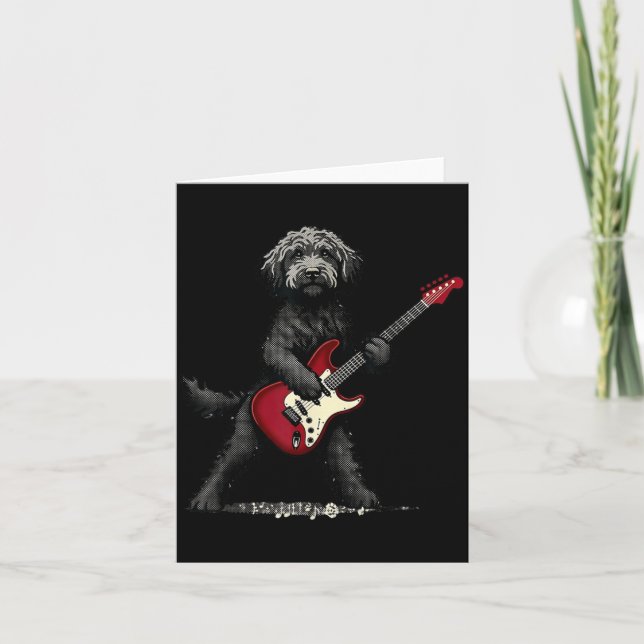 Cartão Rochoso Divertido Cachorro Goldendoodle Tocando Mú (Frente)
