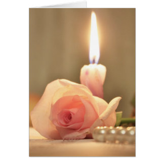 Cartão Rosa e vela cor-de-rosa para o tratamento da belez