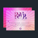 Cartão RSVP Bat Mitzvah Retro Laranja Cor-de-Rosa Boho Entrée<br><div class="desc">Tenha orgulho, alegria e mostre este marco do seu Bat Mitzvah favorito! Inclua esta placa de inserção de boho, retrô, RSVP personalizada para o seu evento. Diversão, tendências, ousada tipografia rosa-quente e roxa escura com a tipografia sans serif moderna sobrepõe-se a um fundo de raios laranja-claro-pop e verde-claro-cor-de-rosa com pontos...</div>