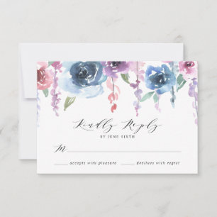 Cartão RSVP Blooms à meia-noite Casamento Floral Roxo e Azul
