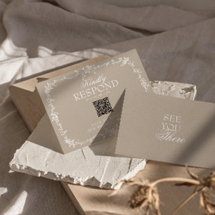 Cartão RSVP Boho Soft Taupe Floral Código QR Botânico Casament