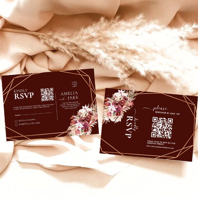 Cartão RSVP Boho Terracotta & Burgundy Floral QR Code Wedding  (Criador carregado)