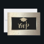 Cartão RSVP Boné de Formando com brilho,Graduação de Champanhe<br><div class="desc">Dourado boné de formatura e confete no fundo do champanhe.</div>
