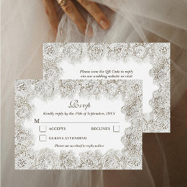 Cartão RSVP Casamento Código QR de Moldura de Renda Atemporal 