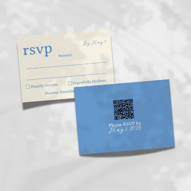 Cartão RSVP Casamento de Código QR Azul Costeiro (Keep your wedding suite clean and sophisticated with this Modern RSVP Card.)
