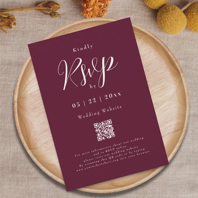Cartão RSVP Casamento de Código QR do Script Elegante Moderno  (Burgundy and cream ivory elegant script qr code wedding rsvp card)