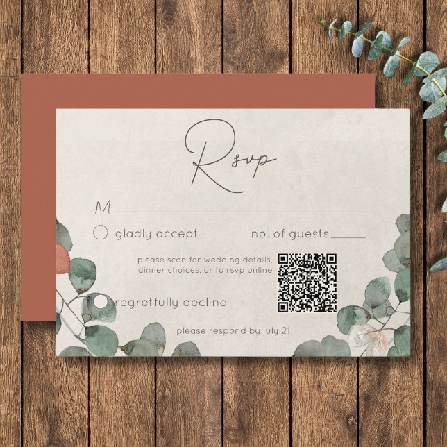 Cartão RSVP Casamento de Eucalyptus Vermelhos Mínimo Rust QR (Minimal Rust Green Eucalyptus Wreath Wedding QR RSVP Card)