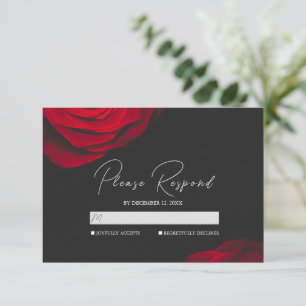 Cartão RSVP Casamento de flores de pétalas com rosa vermelha d