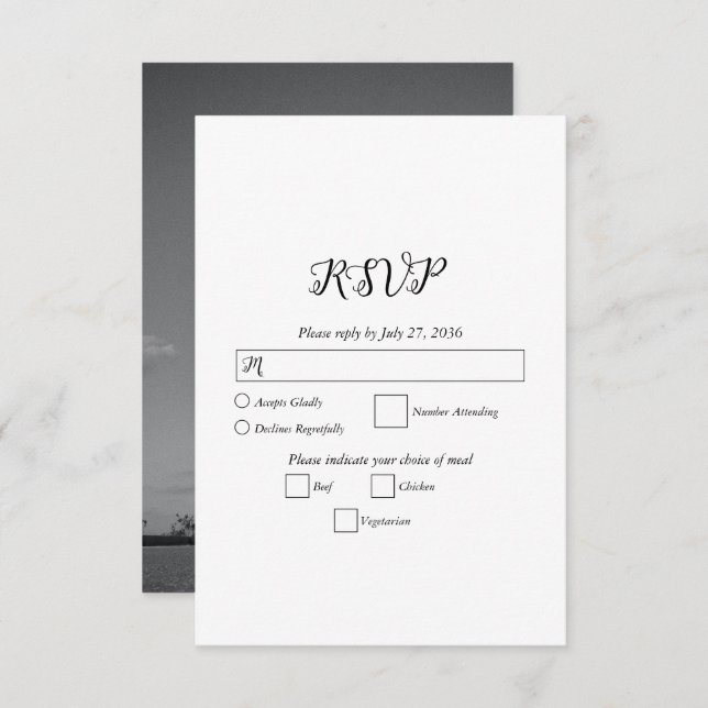 Cartão RSVP Casamento de Fotografias do Casal de Script Branco (Frente/Verso)