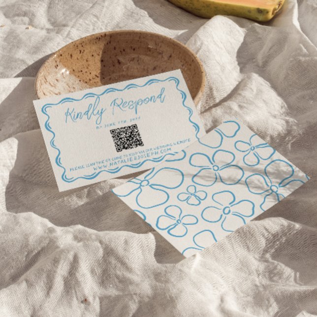 Cartão RSVP Casamento do Código QR desenhado na Mão Azul Medit (Criador carregado)
