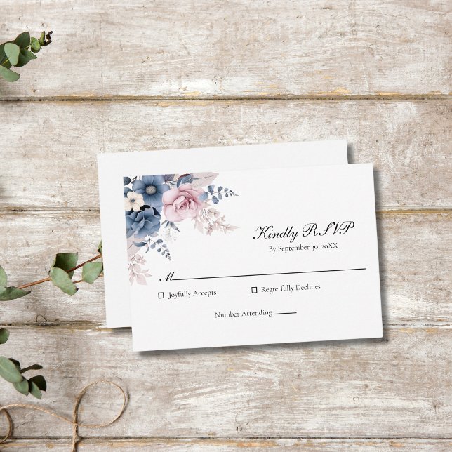 Cartão RSVP Casamento Elegante Floral Cor-de-Rosa-Blush Azul (Dusty blue blush pink floral wedding RSVP card)