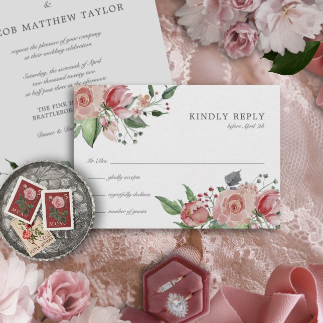 Cartão RSVP Casamento Floral Cor-de-Rosa Esmagada Elegante (This floral RSVP card has an elegant, vintage look and features pink watercolor roses.)