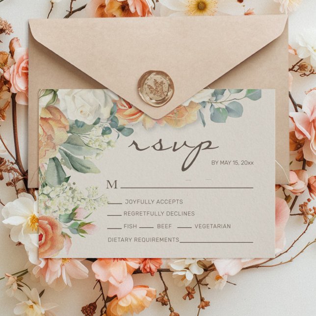 Cartão RSVP Casamento Floral Eucalyptus Peach White Watercolor (Peach and cream-colored watercolor floral wedding RSVP card)